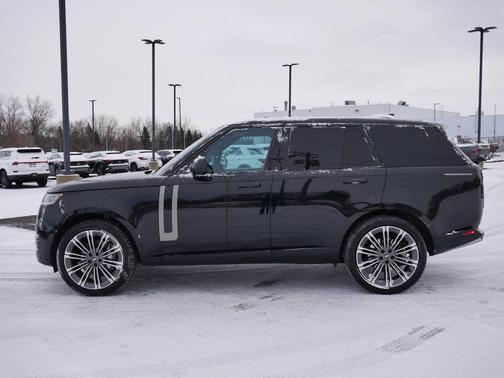 2025 Land Rover Range Rover P400 SE