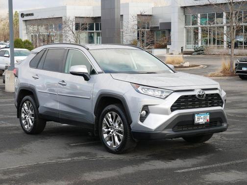 Silver Sky Metallic 2021 Toyota RAV4 XLE Premium