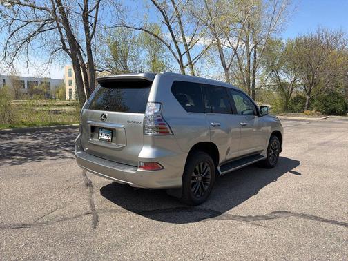 Atomic Silver 2023 Lexus GX 460 Premium
