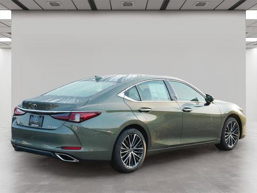 2025 Lexus ES 350 Base