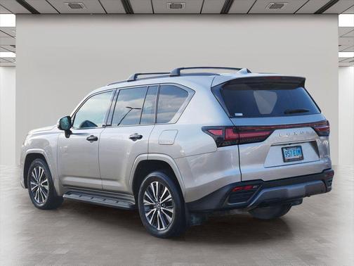 2022 Lexus LX 600 Premium