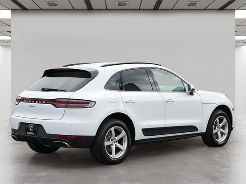 2020 Porsche Macan Base