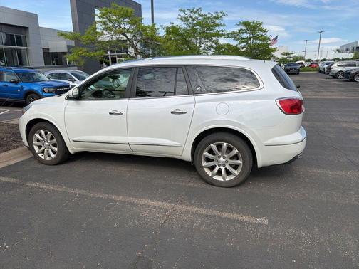 White Frost Tricoat 2017 Buick Enclave Premium