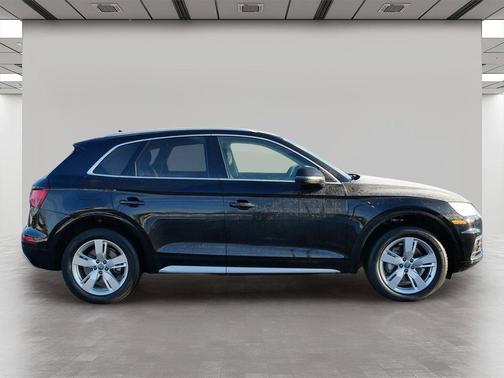 2018 Audi Q5 2.0T Tech Premium