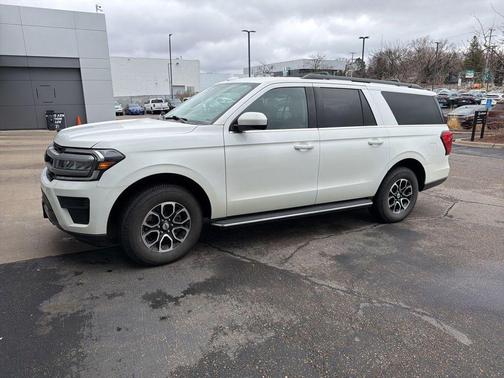 Star White Metallic Tri-Coat 2022 Ford Expedition Max XLT