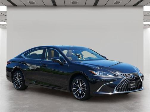 2024 Lexus ES 250 Base