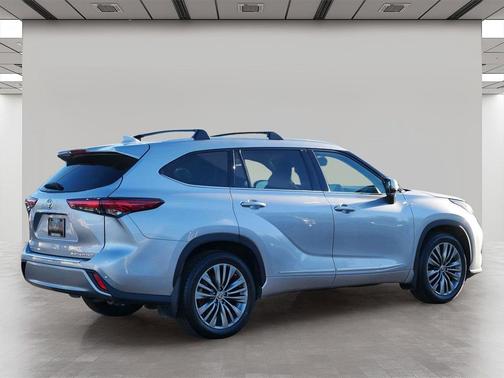 2020 Toyota Highlander Platinum