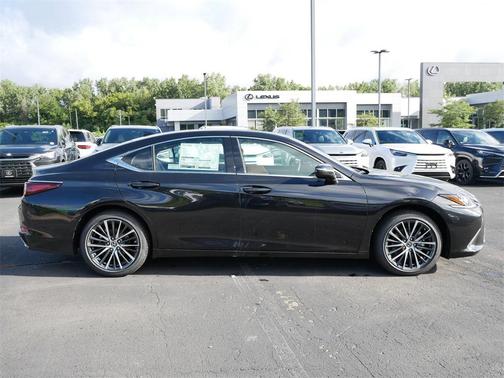 2025 Lexus ES 350 Base