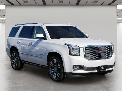 White Frost Tricoat 2018 GMC Yukon Denali