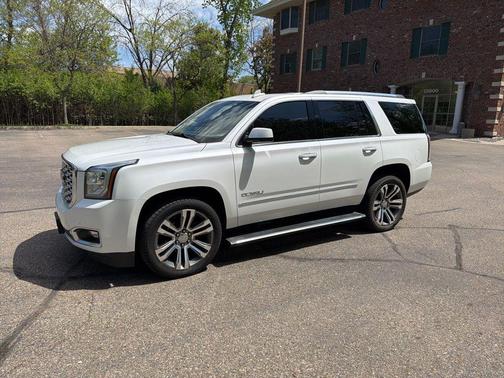White Frost Tricoat 2018 GMC Yukon Denali