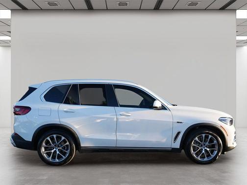 2022 BMW X5 PHEV xDrive45e