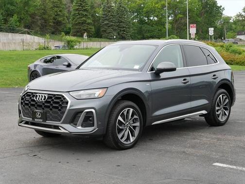 2022 Audi Q5 45 S line Premium Plus