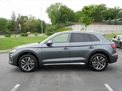 2022 Audi Q5 45 S line Premium Plus