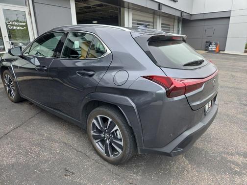 Cloudburst Gray 2024 Lexus UX 250h Base
