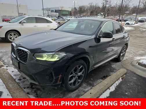 2024 BMW X4 xDrive30i