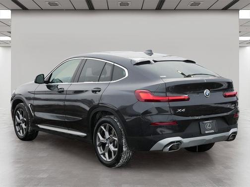 2024 BMW X4 xDrive30i