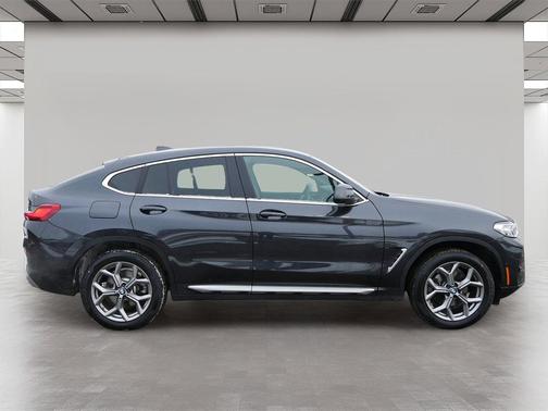 2024 BMW X4 xDrive30i