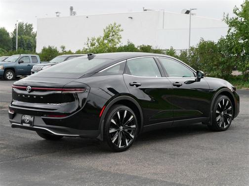 2024 Toyota Crown Platinum