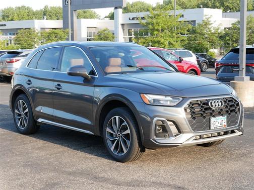 2022 Audi Q5 45 S line Premium Plus