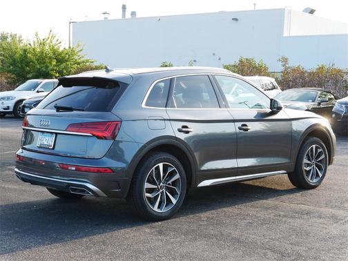 2022 Audi Q5 45 S line Premium Plus