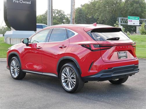 2025 Lexus NX 350h Premium