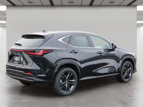2026 Lexus NX 450h+ Luxury