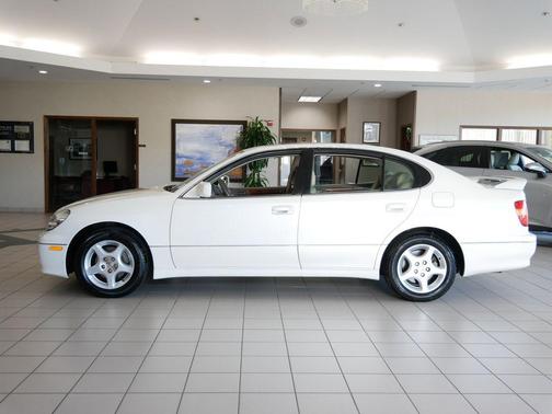 Diamond White Pearl 1998 Lexus GS 400 Base