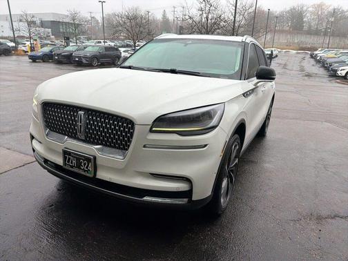 Pristine White Metallic Tri-Coat 2023 Lincoln Aviator Reserve AWD