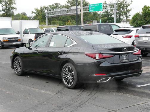 2025 Lexus ES 350 Base