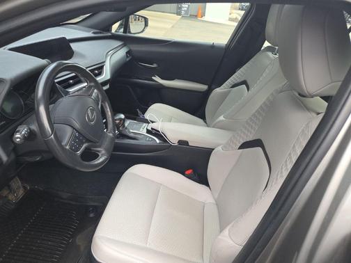 2020 Lexus UX 250h Base