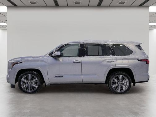 2023 Toyota Sequoia Capstone