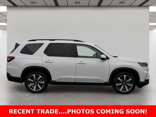 2023 Honda Pilot AWD Elite