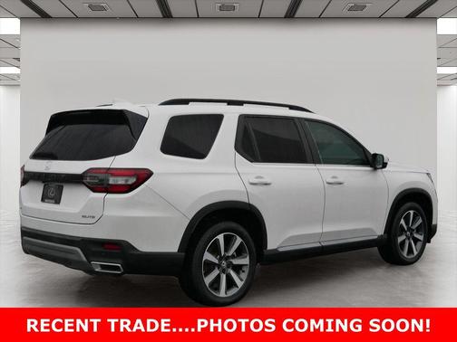 2023 Honda Pilot AWD Elite