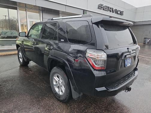 Midnight Black Metallic 2021 Toyota 4Runner SR5