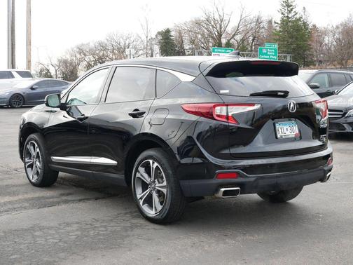 Majestic Black Pearl 2023 Acura RDX Advance Package