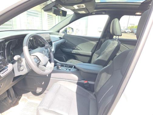 Wind Chill Pearl 2026 Lexus TX 350 Luxury