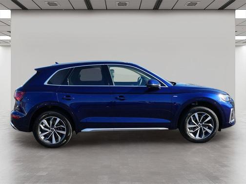 2023 Audi Q5 45 S line Premium