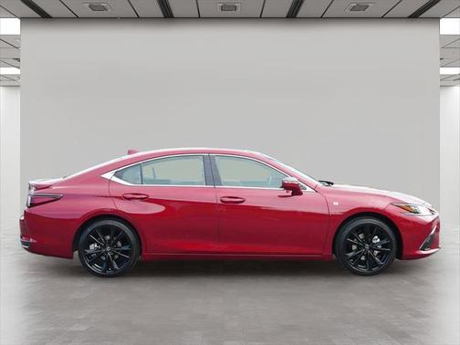2025 Lexus ES 300h Base