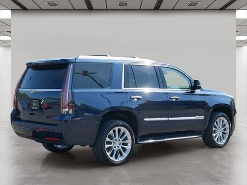 2018 Cadillac Escalade Luxury