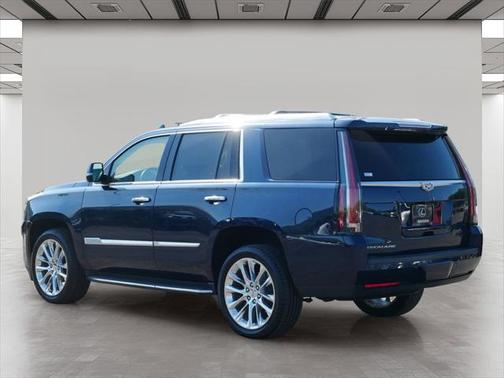 2018 Cadillac Escalade Luxury