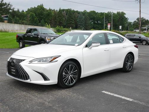 2024 Lexus ES 250 Base