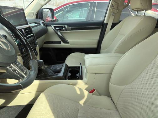 Eminent White Pearl 2023 Lexus GX 460 Premium