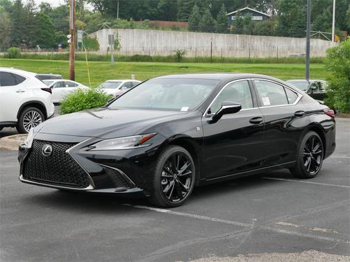 2025 Lexus ES 300h Base