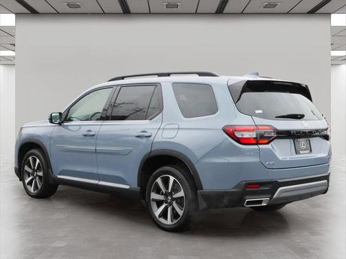 2024 Honda Pilot Touring 8-Passenger