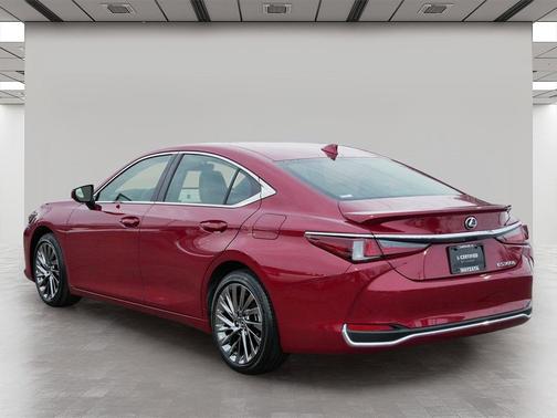 2025 Lexus ES 300h Luxury