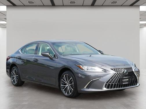 2024 Lexus ES 250 Base