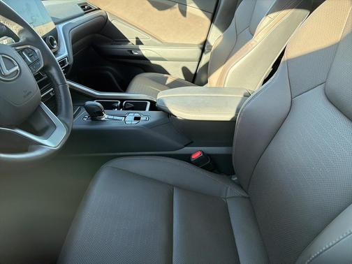 2024 Lexus TX 350 Premium