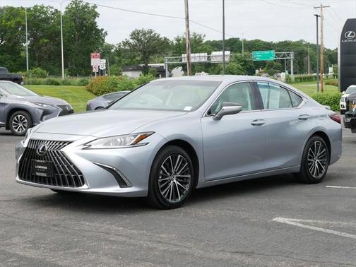 2024 Lexus ES 300h F SPORT Design