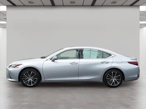 2024 Lexus ES 300h F SPORT Design