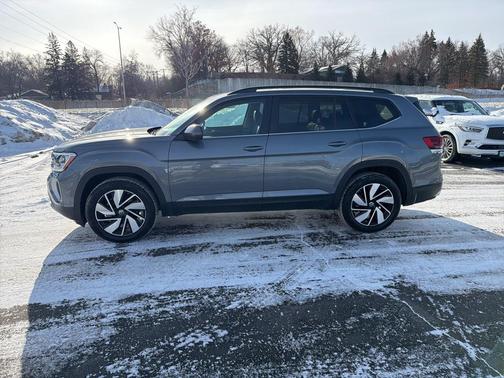 2024 Volkswagen Atlas 2.0T SE w/Technology 4MOTION
